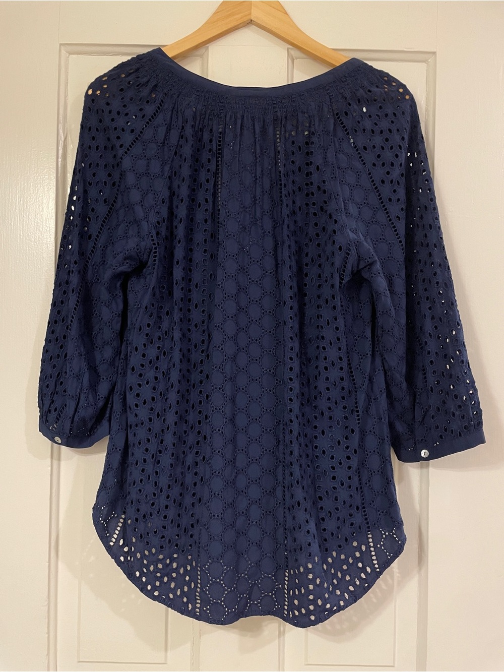 Daniel Rainn Pale Sky Wilcox Navy Blue Eyelet Boho Blouse Top NWT - Size M - Picture 2 of 3